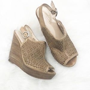 Coach Tanned Jaklyn Wooden Wedges - Size 6.5B
